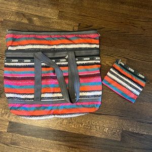 LeSportsSac large tote with matching travel pouch